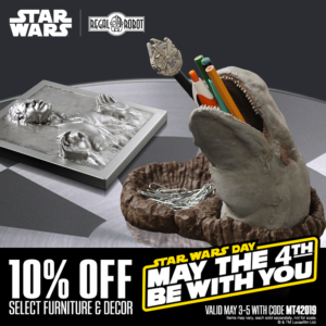 Star Wars space slug exogorth desk caddy