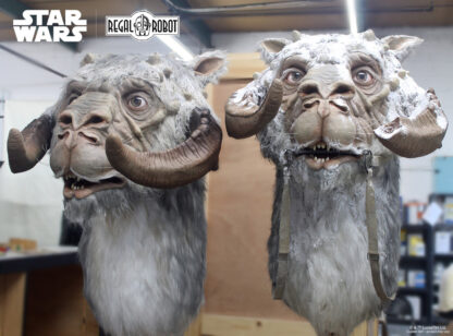 Custom Empire Strikes Back 1:1 tauntaun busts by Regal Robot
