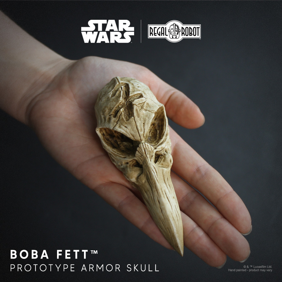 Boba Fett™ Prototype Armor Skull Mini Sculpture
