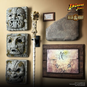 ndiana Jones Raiders of the Lost Ark Chachapoyan Temple wall face prop