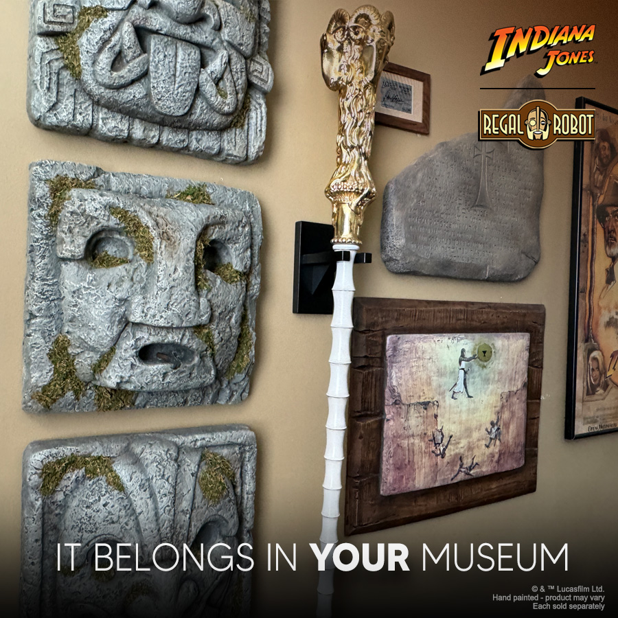 ndiana Jones Raiders of the Lost Ark Chachapoyan Temple wall face prop