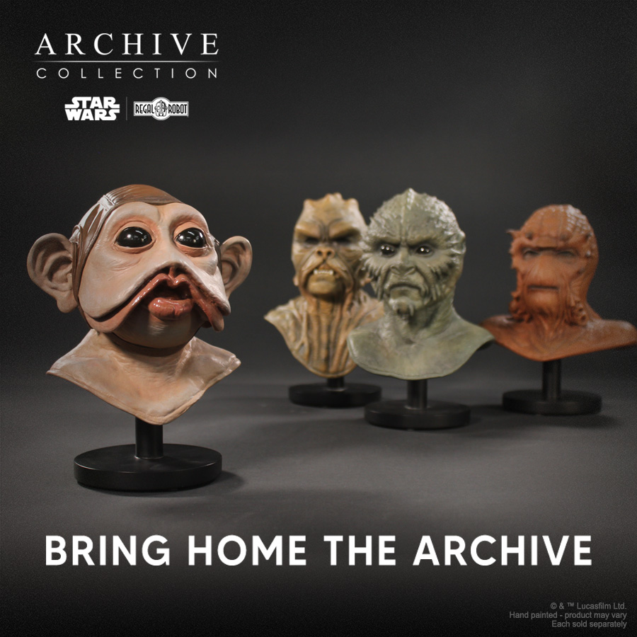 Nien Nunb Scaled Mask Replica - Numbered Edition - Regal Robot