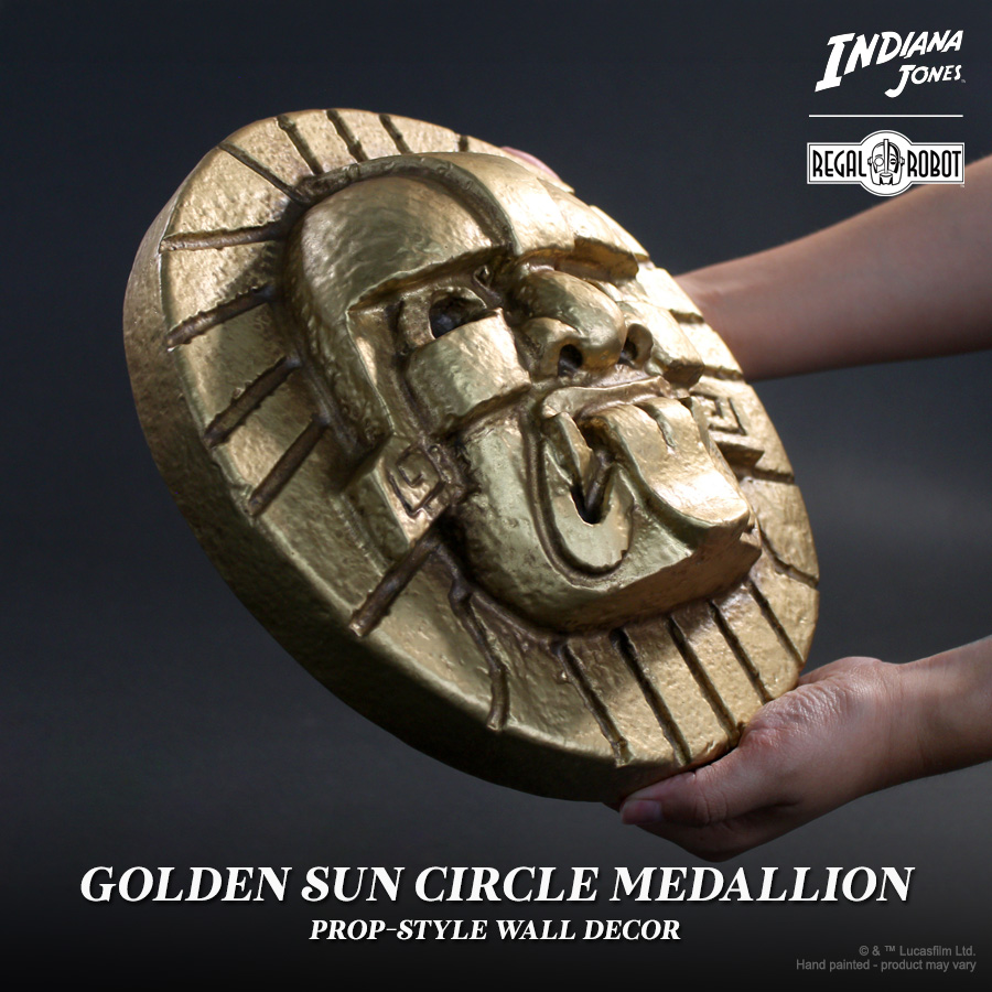 Indiana Jones prop Golden Sun Circle Medallion from the Chachapoyan Temple